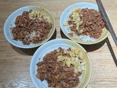 -红猪卤肉饭(大西洋美食城店)