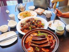 临沂炒鸡-老牌坊鲁菜名店(聊城美食岛店)