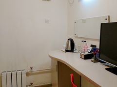 -飘HOME连锁酒店(北京将台地铁站798艺术区店)