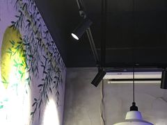 -小小河边鱼(天润城店)