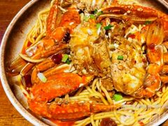 -老街烧烤大排档·地道湖北菜·龙虾馆(汉口火车站店)