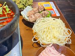 -黔有有贵州酸汤夺夺粉火锅(五味十字店)