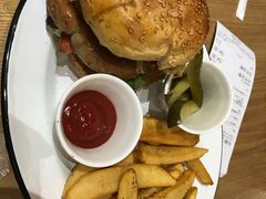 -HELLO 27 意面·沙拉·帕尼尼