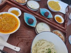 -百年老字号·观振兴蟹黄面·三虾面·苏式面(观前街富仁坊巷店)