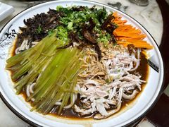 -蔼若春.传承三十年云南菜(金碧公园店)