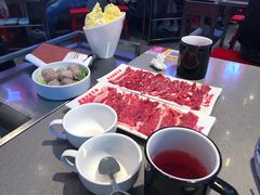 现切鲜嫩牛肉-为什么牛潮汕牛肉火锅(中信广场店)
