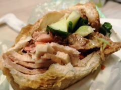 -Bánh Mì Huynh Hoa