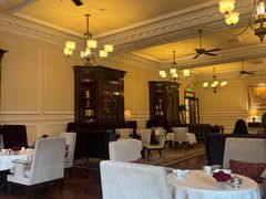 -Salon de Ville浦江汇(上海外滩华尔道夫酒店店)