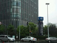 -上海跨国采购会展中心