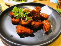 红酒泡沫牛仔粒-荟廷·晶萃(陆家嘴尚悦湾店)