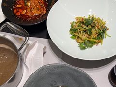 -红鼎豆捞·非遗鲍皇汤火锅(宝丰路店)