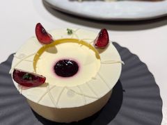 -潮一不贰·法式甜品·生日蛋糕·西式简餐(外滩店)