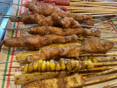 -老街烧烤大排档·地道湖北菜·龙虾馆(汉口火车站店)