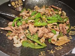 -费大厨辣椒炒肉(高铁吾悦广场店)