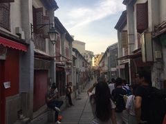 景观位-添發碗仔翅美食