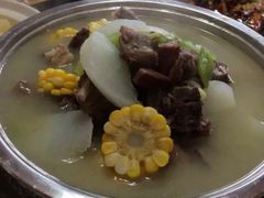 -石磨豆花家常菜·牦牛排土火锅