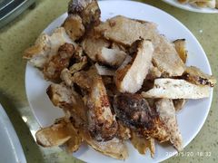-东巴谷野生菌火锅餐厅
