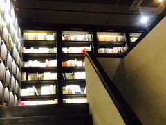 -阅西安新华书店(翠华南路店)