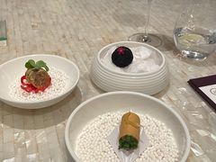 餐前开胃小吃-广州四季酒店·佰鲜汇·现代法餐