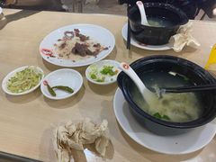-闫家驴肉老店(华电一校店)