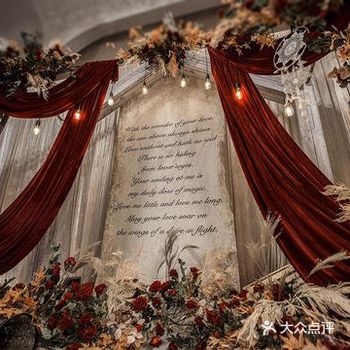 随着人们的生活水平逐渐提高 审美也跟着流行趋势在走