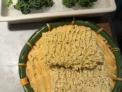 -尚尚仙·酸汤猪手·猪肚鸡火锅(华联万柳购物中心店)