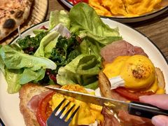 -Common Table · Brunch & Coffee