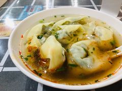 特色荠菜肉馄饨-潘国仙耳光馄饨(黄家阙路店)