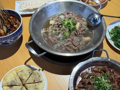 -大众跷脚牛肉馆·非遗传承单位(峨眉山店)