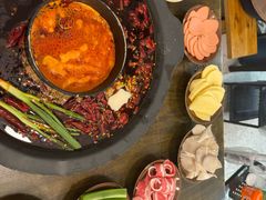 -黄潇洒老火锅(九眼桥宏济巷店)