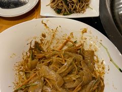 -屯老二农家铁锅炖·行业领军者(梅江店)