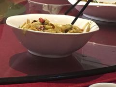 -新一家农家菜(华景新城店)