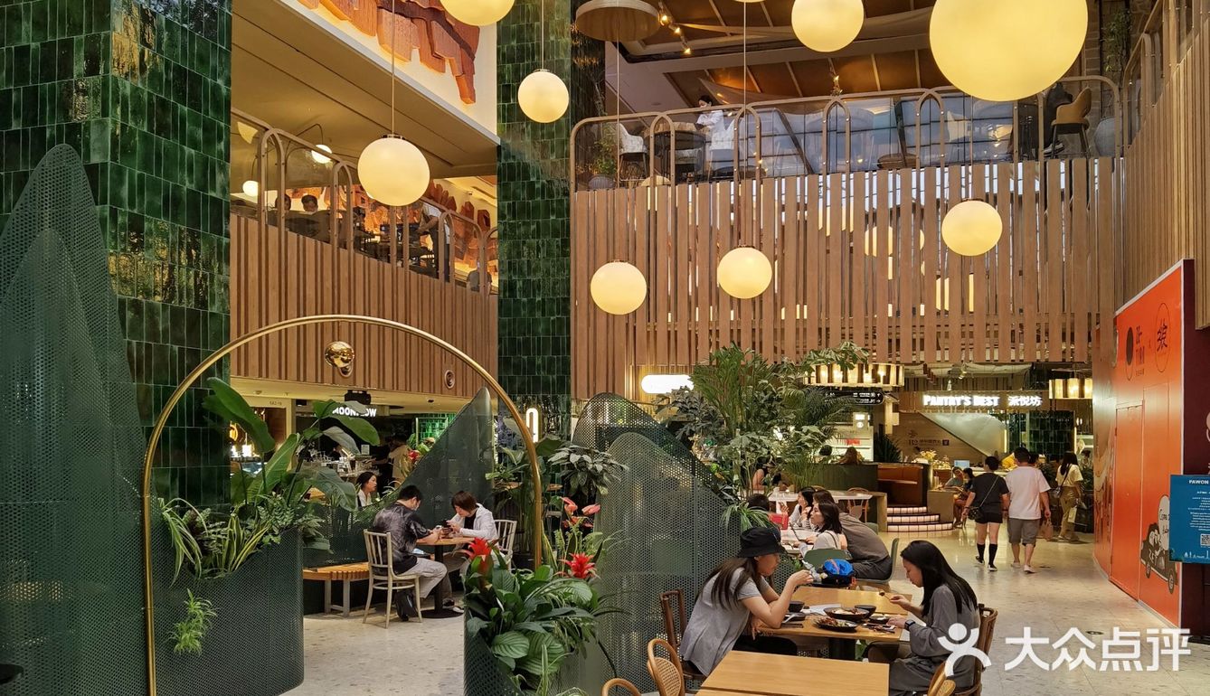 静安又添在花园中用餐的网红新地标