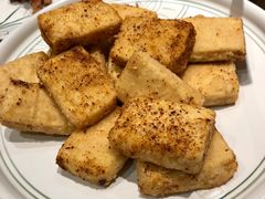 黄金爆浆豆腐-云海肴云南菜(浦江欢乐颂店)