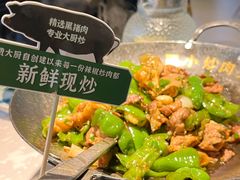 -费大厨辣椒炒肉(黄兴中心广场店)