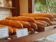 -Le Banneton Café French Bakery