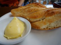 餐前黄油面包-ROAST coffee & eatery