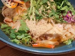 -耶里夏丽·丝路国际·新疆餐厅(浦东区东方路店)