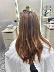 -Tloml salon