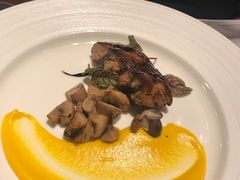 -恰餐厅及酒吧 CHAR Bar & Grill (北京丽都皇冠假日店)
