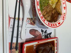 -点蹄·擂椒猪脚饭(汇金广场店)