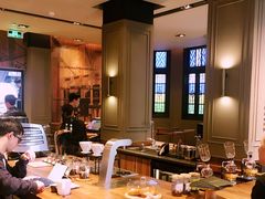 -星巴克(广州中华广场B1层店)