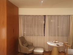 -全季酒店(重庆李子坝牛角沱地铁站店)