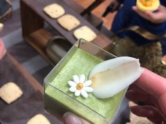 -杭州中升之星奔驰4S店(滨江店)