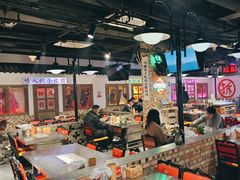 -马路牙子烧烤音乐酒馆(望京店)