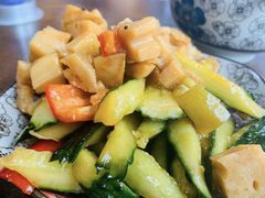 -内蒙焖面大盆骨餐馆(山大路店)