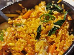 传统石锅拌饭-唯成•韩国炭火烤肉 유성고기