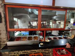 -裕新楼粉面馆·石磨手工粉(四方坪店)