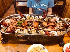 -老东镇啤酒屋海鲜加工·蒸汽海鲜·海鲜烧烤(台东店)