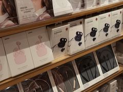 -名创优品(广东省广州琶洲保利广场店)